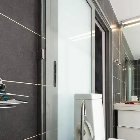 Super Luxurious - 600m² - Up To 22 People Villa