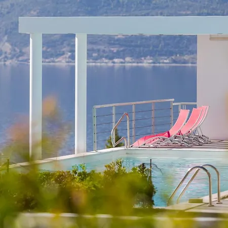 Villa Super Luxurious - 600m² - Up To 22 People