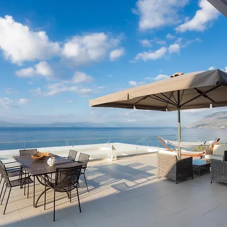 Super Luxurious - 600m² - Up To 22 People Villa Edipsos