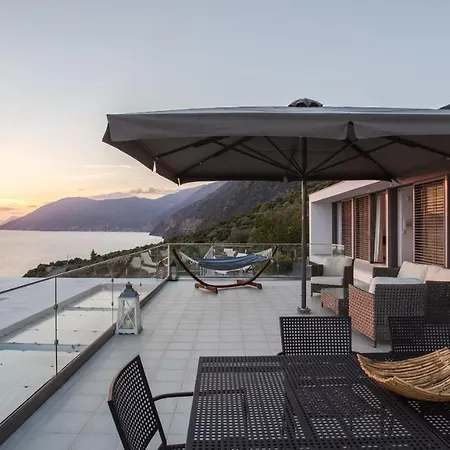 Super Luxurious - 600m² - Up To 22 People Villa