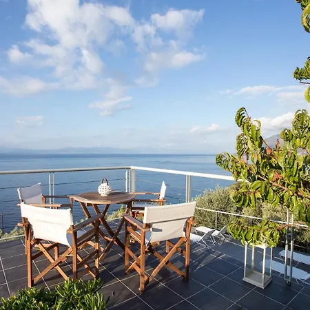 Super Luxurious - 600m² - Up To 22 People