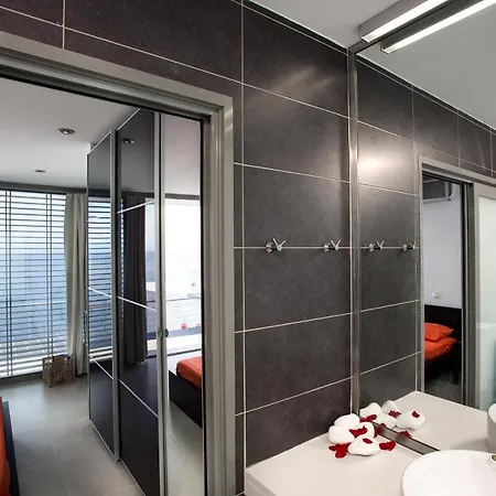 Super Luxurious - 600m² - Up To 22 People * Edipsos