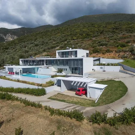 Villa Super Luxurious - 600m² - Up To 22 People