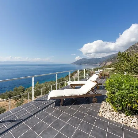 Super Luxurious - 600m² - Up To 22 People