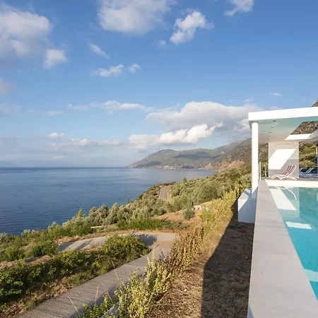 Super Luxurious - 600m² - Up To 22 People * Edipsos