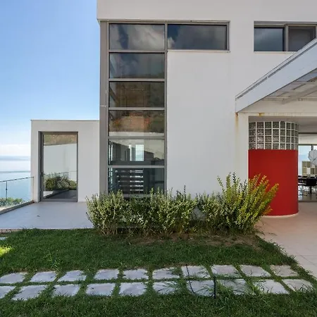 Super Luxurious - 600m² - Up To 22 People *